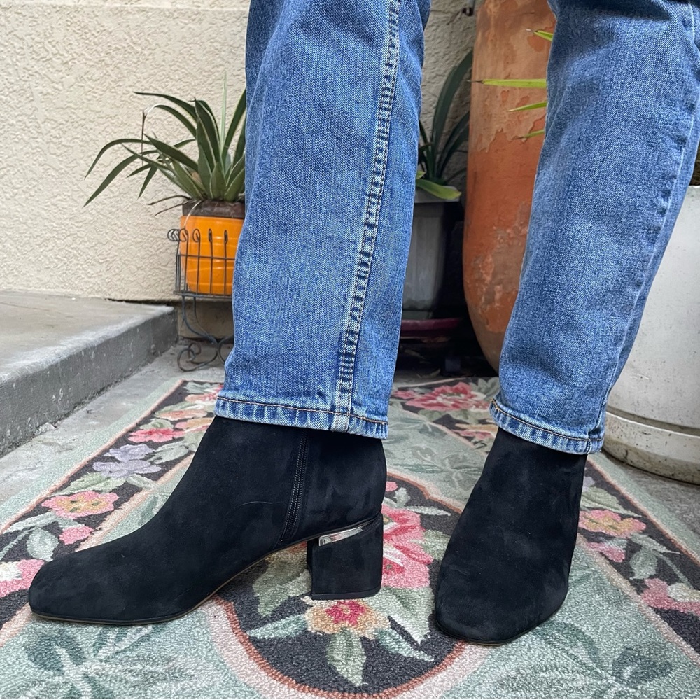 New black Franco Sarto suede leather booties